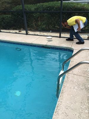 crestview pool cleaning service